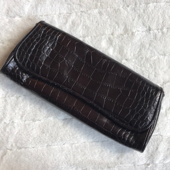 Ann Taylor Clutch - Picture 5 of 7